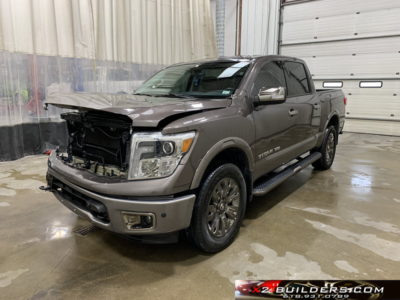 2018 Nissan Titan SV Platinum Reserve